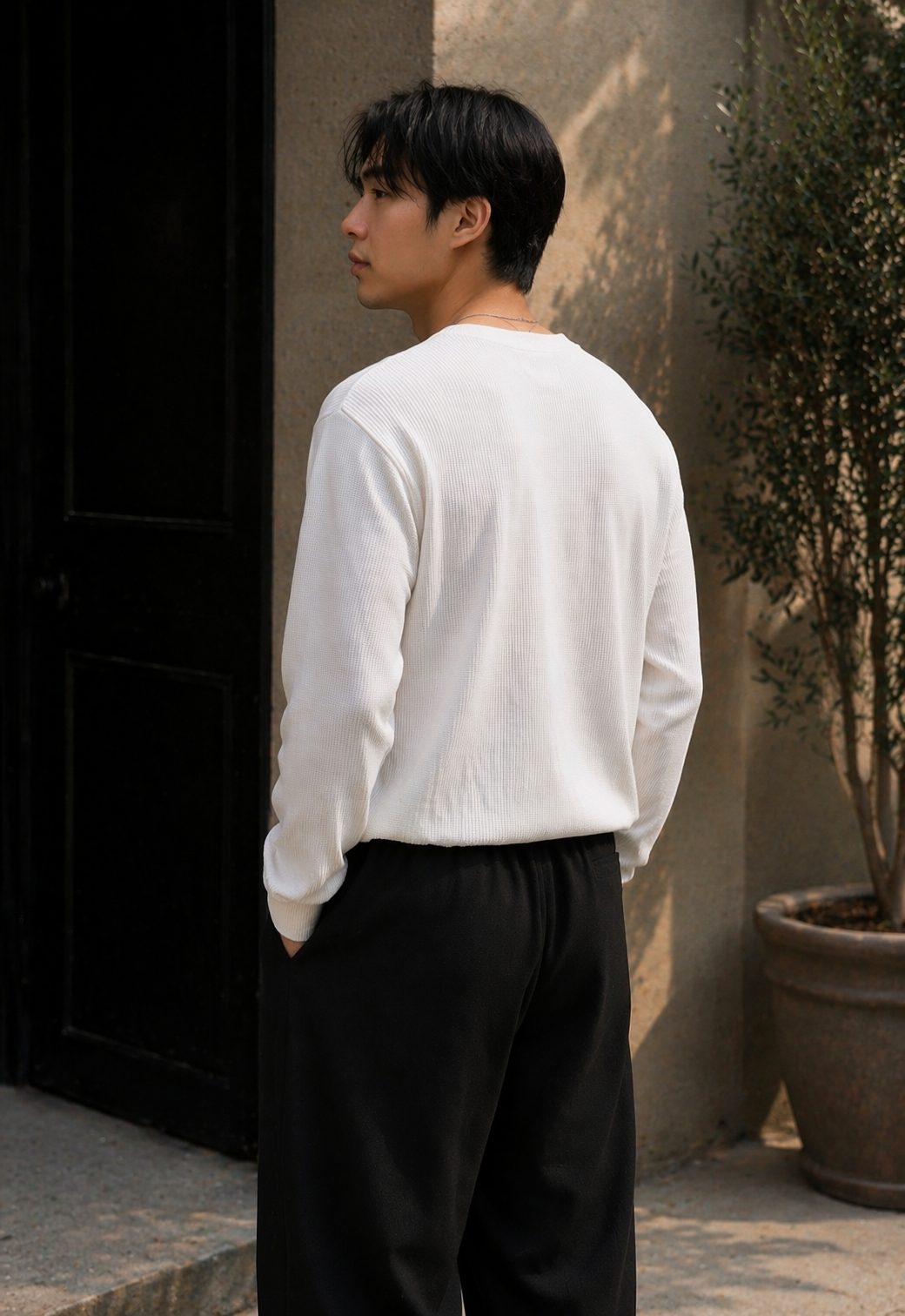 SKMRA Relaxed Henley Tee – Ivory